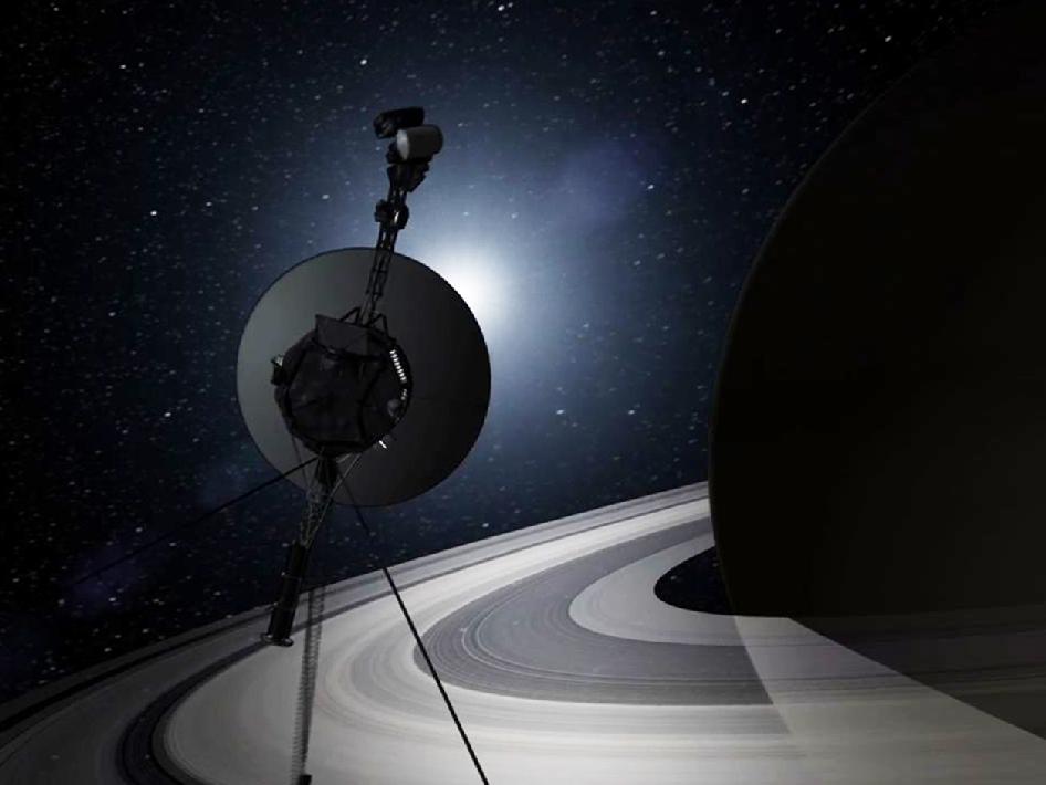 Représentation d'une des deux sondes Voyager, à proximité de Saturne